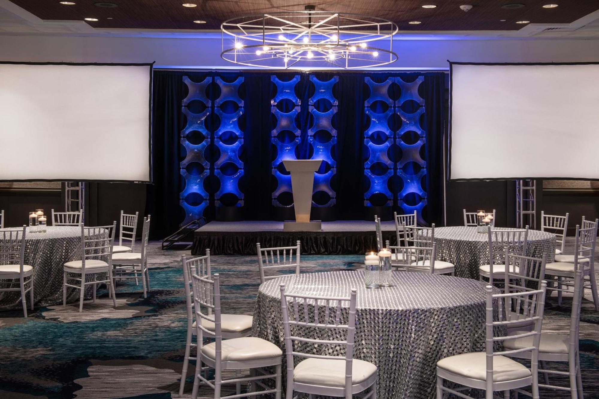Sheraton Oklahoma City Downtown Hotel מראה חיצוני תמונה